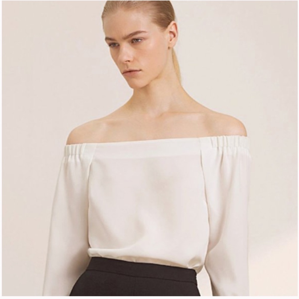 Aritzia Babaton Rodrigo Off Shoulder Blouse S Cream